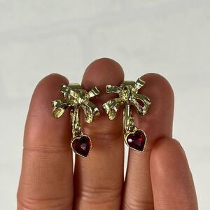 Costume Jewelry Bow Dangly Earrings Clip ons